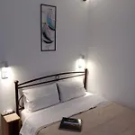 Meltemi Room's And Studios *