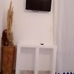 Meltemi Room's And Studios Apartment