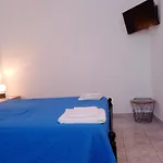 Meltemi Room's And Studios Apartment