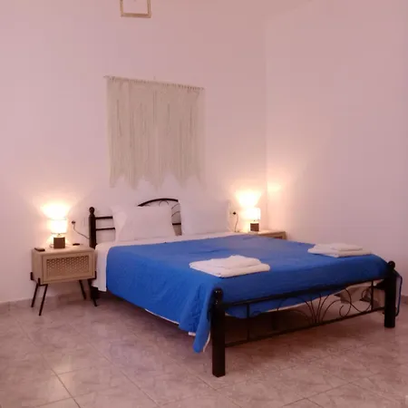 Meltemi Room's And Studios * Anafi