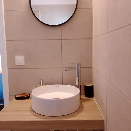 Meltemi Room's And Studios Apartment *