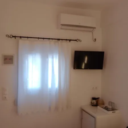 Meltemi Room's And Studios