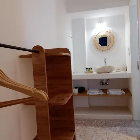 Meltemi Room's And Studios Apartment Anafi