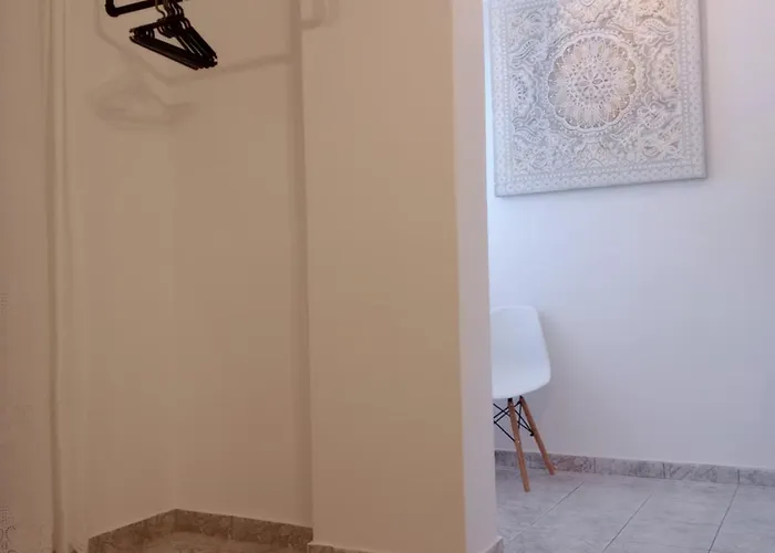 Meltemi And * Анафи