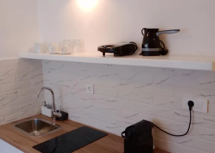 Апартаменты Meltemi And *