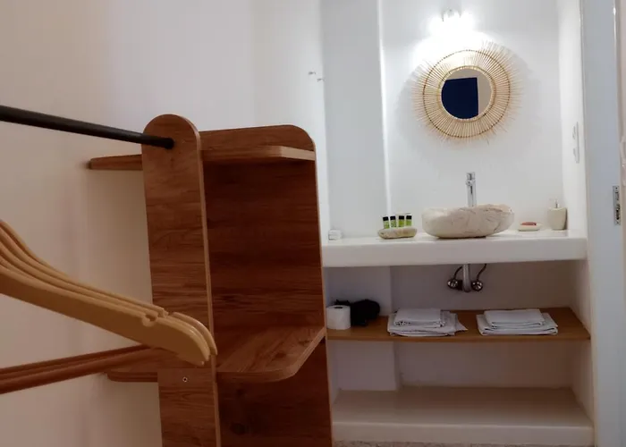 Meltemi And Апартаменты Анафи