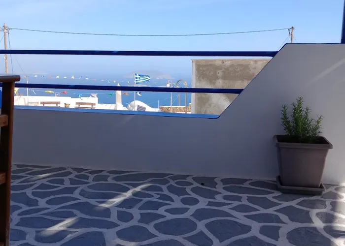 Meltemi And Анафи